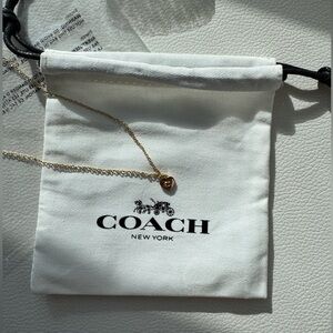 🆕WT COACH Necklace with Heart-Shaped Pendant in Gold